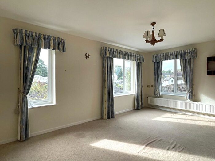 1 Bedroom Retirement Property For Sale In St Georges Court, Clarence Road, Sutton Coldfield, B74