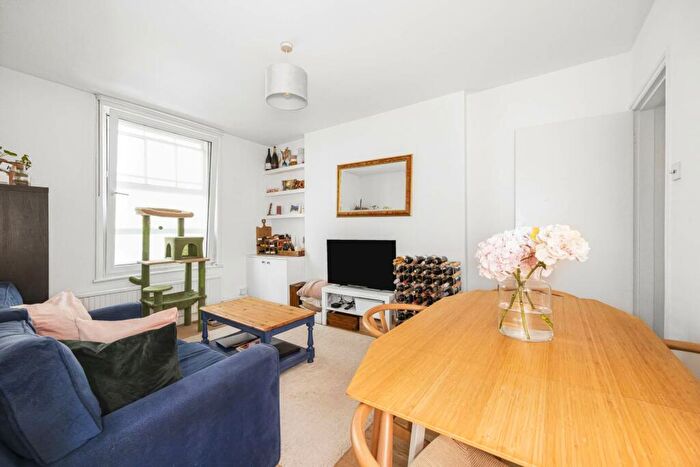 2 Bedroom Apartment To Rent In Paul Street, Old Street, EC2A