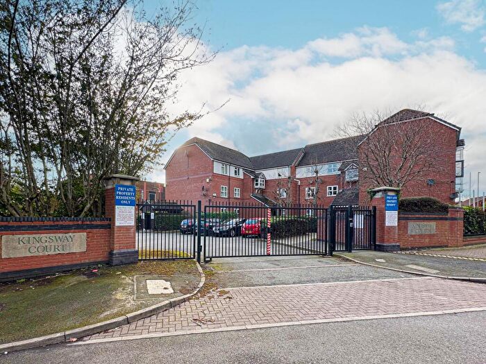 2 Bedroom Flat For Sale In Burroughs Gardens, Kingsway Court, L3