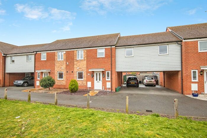 3 Bedroom Link Detached House For Sale In Christopher Garnett Chase, Stanway, Colchester, CO3