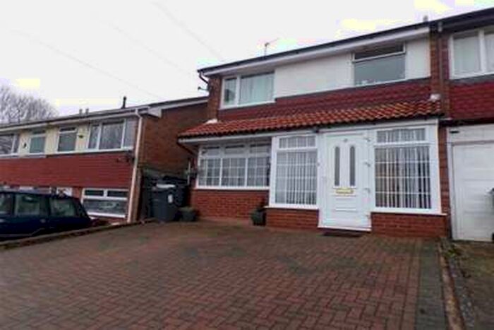 3 Bedroom House To Rent In Parkside, Bartley Green, B32