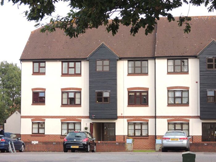 1 Bedroom Flat To Rent In California Close, Highwoods, Colchester, CO4