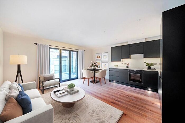 1 Bedroom Apartment For Sale In Cowley Road, East Oxford, OX4