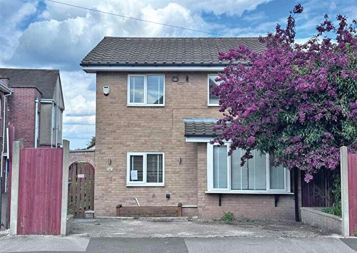 3 Bedroom Detached House For Sale In Cross Street, Chesterfield, S40