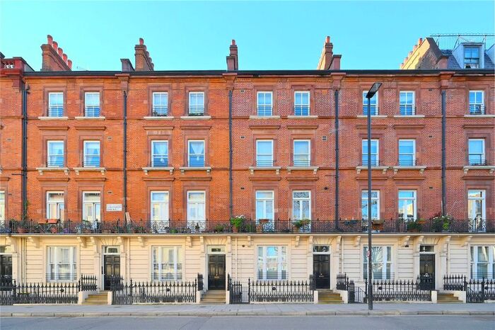 2 Bedroom Flat To Rent In Colosseum Terrace, Marylebone, London, NW1