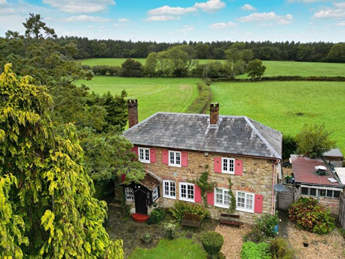 5 Bedroom Detached House For Sale In Nuthurst Road, Monks Gate, RH13