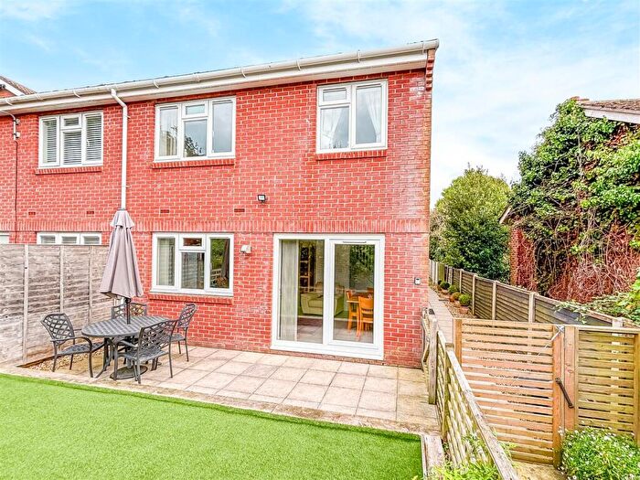 2 Bedroom Cluster House To Rent In Allington Square, Park Road, Bridport, DT6