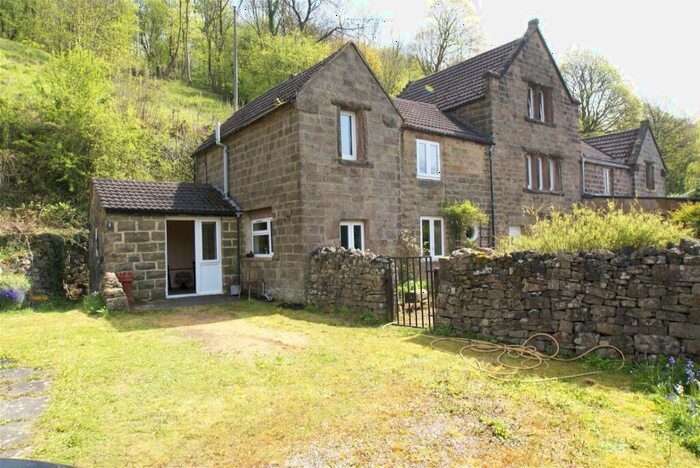 4 Bedroom Semi-Detached House For Sale In Wakebridge, Crich, DE4