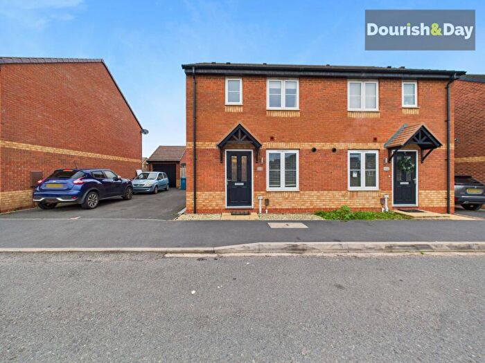 3 Bedroom Semi Detached House For Sale In Winnow Avenue, Marston Grange, Stafford, ST16