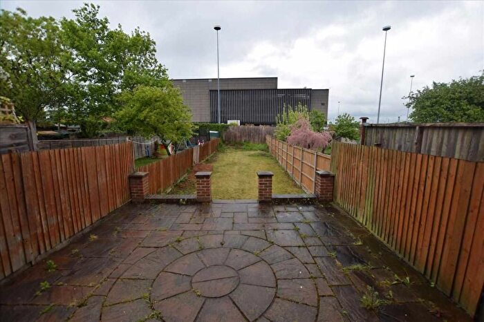 3 Bedroom Terraced House To Rent In Gubbins Lane, Romford, RM3