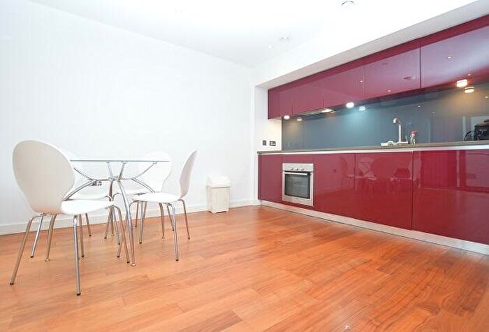 1 Bedroom Apartment To Rent In City Lofts, St Pauls Square, Sheffield, S1