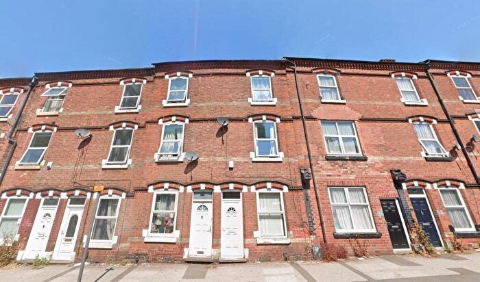 1 Bedroom House To Rent In Hartley Road, Nottingham, NG7