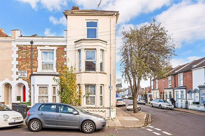 1 Bedroom Flat To Rent In Britannia Road, Southsea, PO5