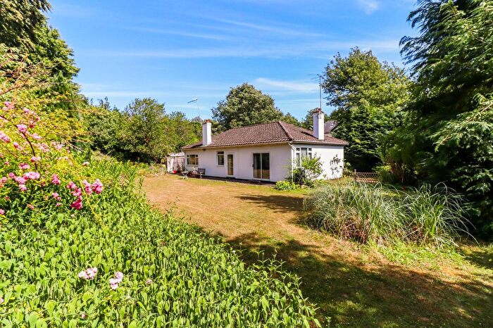 3 Bedroom Detached Bungalow For Sale In Harthall Lane, Kings Langley, WD4