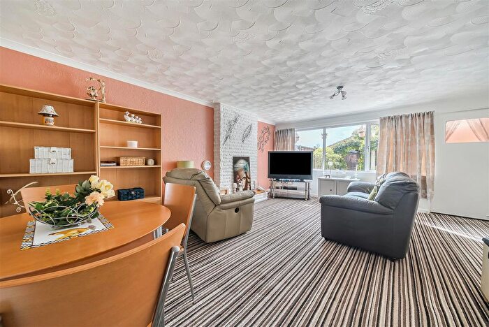 3 Bedroom Terraced House For Sale In Turner Avenue, Gosport, PO13