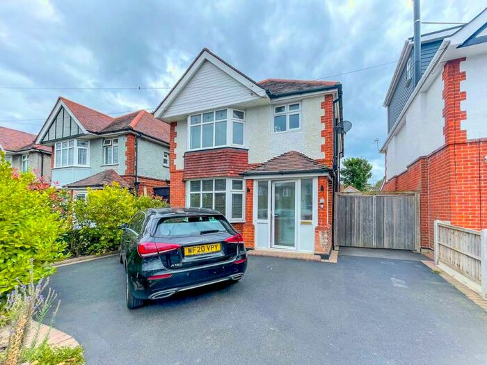 3 Bedroom Detached House To Rent In Corhampton Road, Southbourne, Bournemouth, BH6
