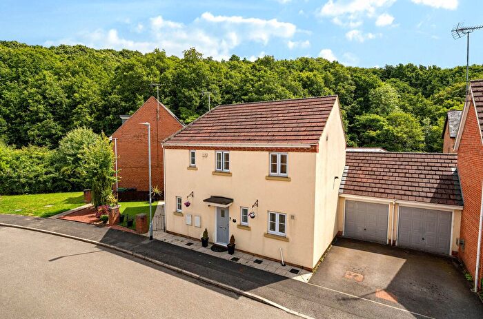 4 Bedroom Detached House For Sale In Troydale Park, Pudsey, West Yorkshire, LS28