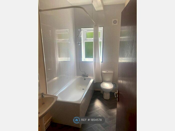 1 Bedroom Flat To Rent In Larges Street, Derby, DE1