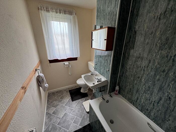 2 Bedroom Flat To Rent In Dundee, DD2