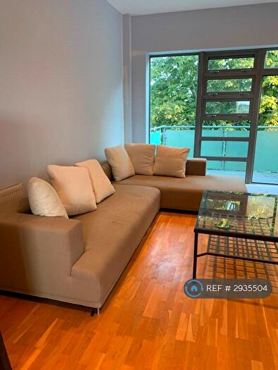 2 Bedroom Flat To Rent In Rotherhithe St, London, SE16