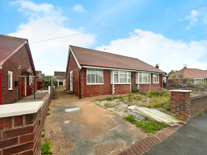 2 Bedroom Bungalow To Rent In Clifton Avenue, Blackpool, FY4