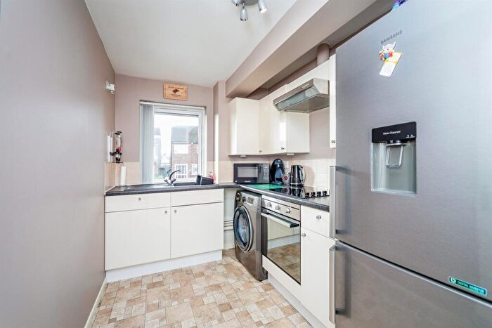1 Bedroom Flat For Sale In High Street, Rainham, Gillingham, ME8
