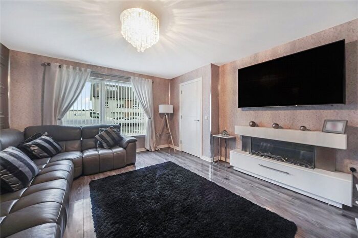 2 Bedroom End Of Terrace House For Sale In Ardencraig Terrace, Glasgow, Glasgow City, G45