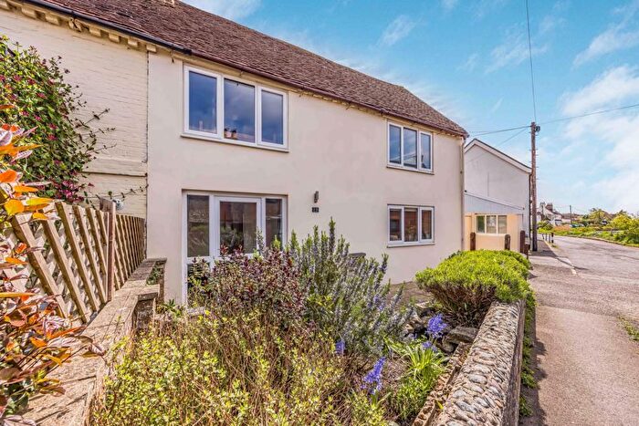 3 Bedroom Terraced House For Sale In Slipper Road, Emsworth, PO10