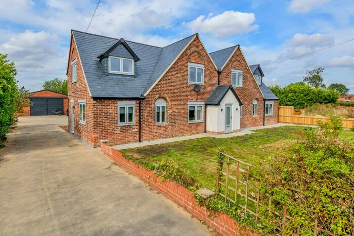 5 Bedroom Detached House For Sale In Mill Lane, Ryther, Tadcaster, LS24
