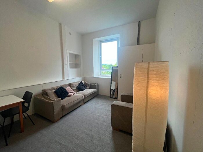5 Bedroom Flat To Rent In Merchiston Avenue, Edinburgh, EH10