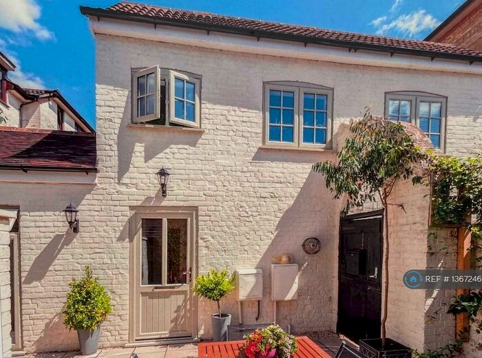 2 Bedroom Semi-Detached House To Rent In Station Terrace, Salisbury, SP2