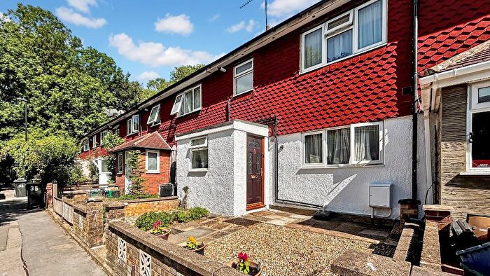 3 Bedroom Terraced House For Sale In Underwood, New Addington, Croydon, CR0