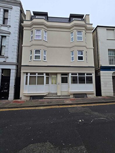Studio To Rent In Middle Street, Brighton, BN1