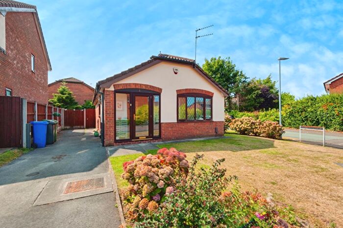 2 Bedroom Bungalow For Sale In Atterbury Close, Widnes, Cheshire, WA8