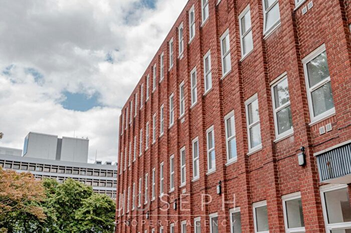 3 Bedroom Apartment To Rent In Elm Street, Ipswich, IP1