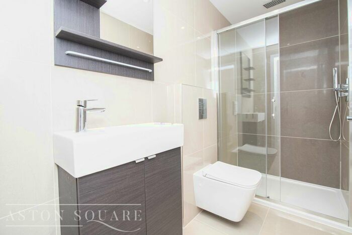 1 Bedroom Flat To Rent In Horn Lane, London, W3