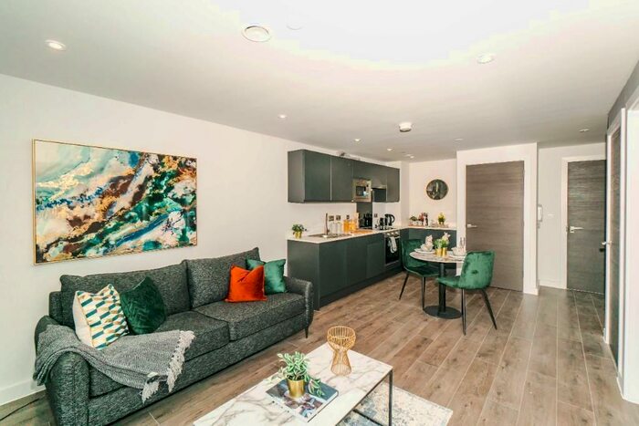 1 Bedroom Apartment To Rent In - The Summit, Parliament Street, L8