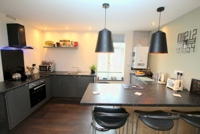 Studio To Rent In Cross Street, Firgrove, OL16