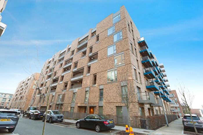 1 Bedroom Flat For Sale In Mast Street, Barking, IG11