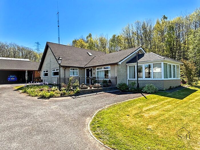 4 Bedroom Bungalow For Sale In Stone Street, Stelling Minnis, CT4