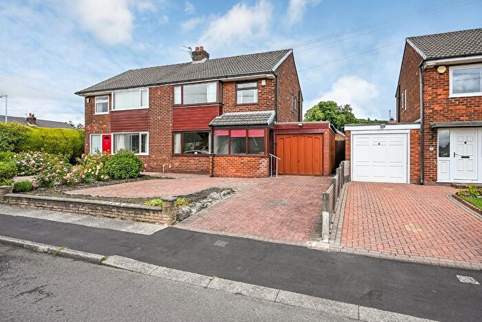 3 Bedroom Semi-detached House For Sale In Lea Gate Close, Harwood, Bolton, BL2