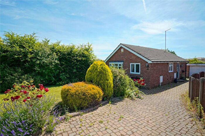 2 Bedroom Bungalow For Sale In Grayson Close, Ravenfield, Rotherham, South Yorkshire, S65