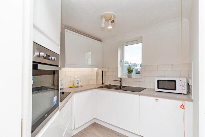 2 Bedroom Apartment For Sale In Drakeford Court & Lodge, Stafford, ST17