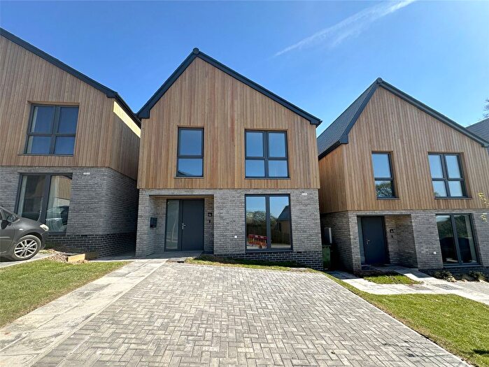 4 Bedroom Detached House To Rent In Pulling Road, Pinhoe, Exeter, EX4