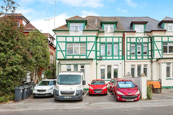 1 Bedroom Flat For Sale In Frances Road, Bournemouth, Dorset, BH1