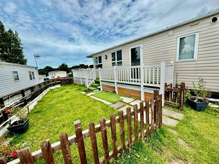 2 Bedroom Caravan For Sale In Sirior Bach Caravan Park, LL22