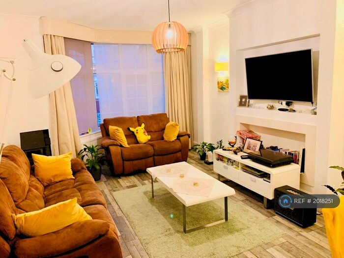 4 Bedroom Terraced House To Rent In Cumberland Road, London, E13