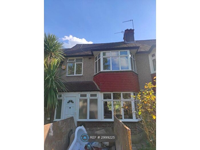 4 Bedroom Terraced House To Rent In Whitton Avenue East, Greenford, UB6