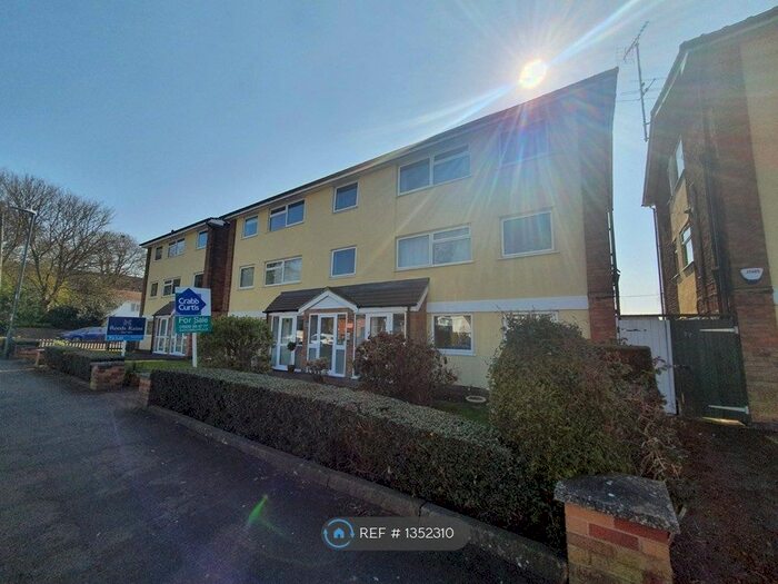 2 Bedroom Flat To Rent In Campion Road, Leamington Spa, CV32