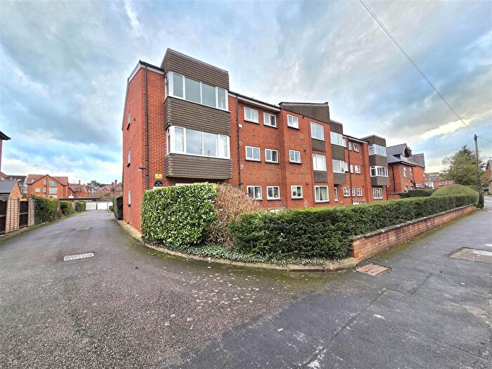 2 Bedroom Flat For Sale In The Firs, Heathville Road, Gloucester, GL1